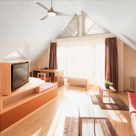 Hotel Traube Am See ฟรีดริชส์ฮาเฟน ภายนอก รูปภาพ