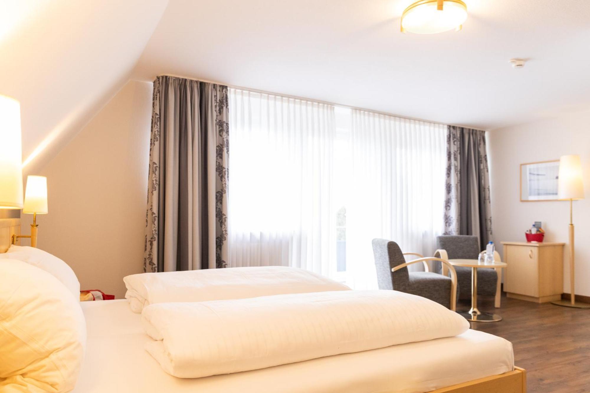 Hotel Traube Am See ฟรีดริชส์ฮาเฟน ภายนอก รูปภาพ