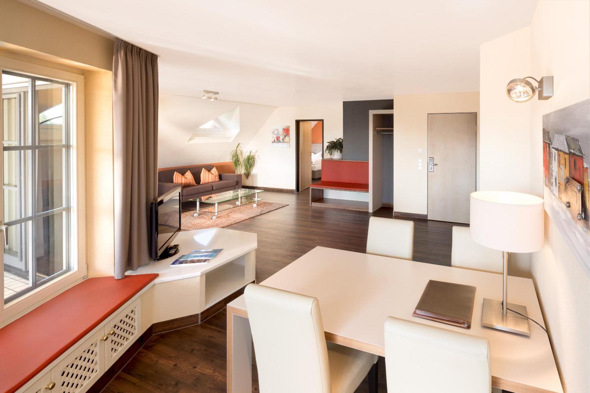 Hotel Traube Am See ฟรีดริชส์ฮาเฟน ภายนอก รูปภาพ